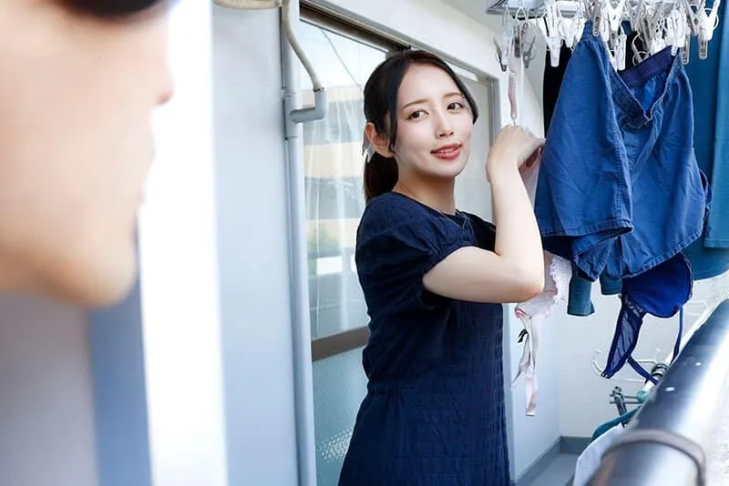 Mối tình ngắn ngủi với cô hàng xóm đã có người chồng cạnh bên